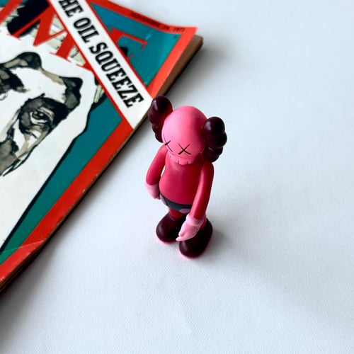 KAWS FIGURES MINI SET OF 5