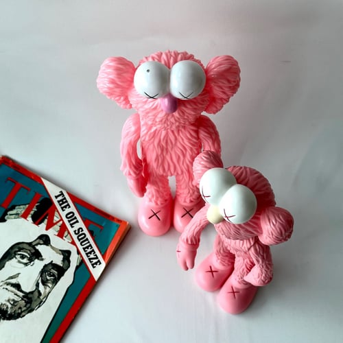 KAWS FIGURES SET OF 2