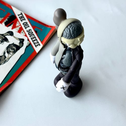 KAWS FIGURES SET OF 2