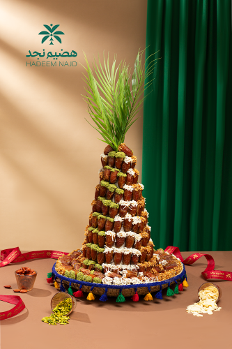 تمر محشي لوز - نخلة -