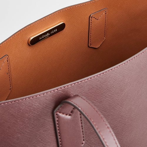 شنطة Michael kors