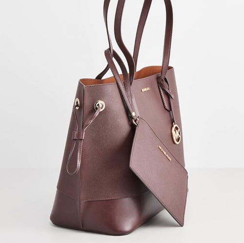 شنطة Michael kors