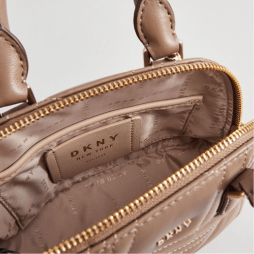شنطة دكني DKNY بني فاتح