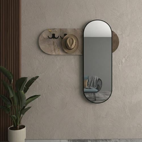 مرآة مودرن مع علاقات للملابس