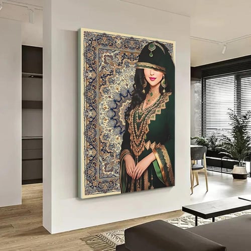 لوحة قماشية بتصميم فتاة عربيةمع برواز مجوف
