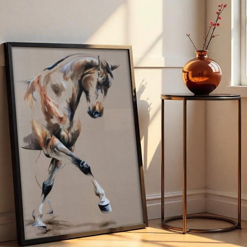 لوحة قماشية بتصميم خيول مع برواز مجوف