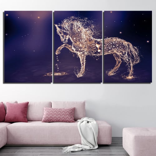 ثلاث لوحات قماشية مودرن بتصميم حصان