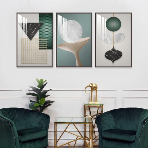 ثلاث لوحات جدارية مع برواز واكريلك شفاف