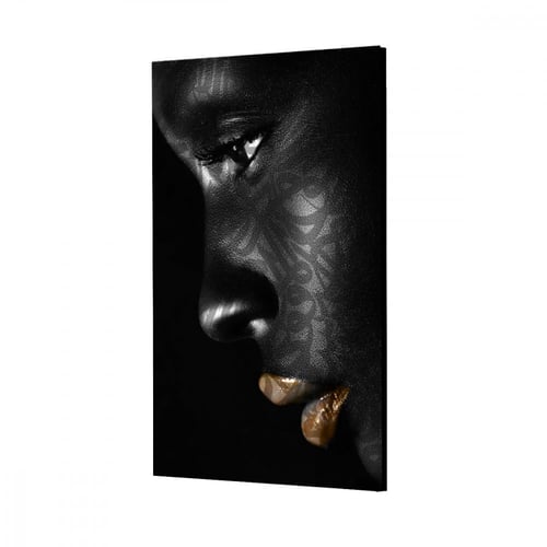 لوحة ديكور قماشية بتصميم فتاة