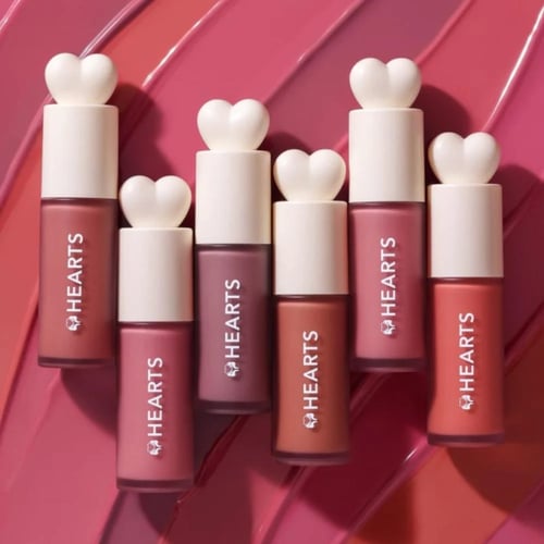 Hearts blusher liquid natural color and light touch