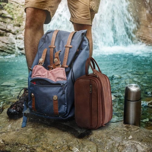 شنطة سفر جلدية مخصصة لادوات الزينة للرجال من بي ان...