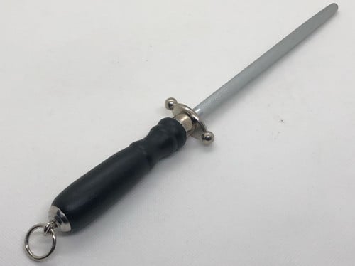 مسن مبروم الماني مقاس7 انش بمقبض خشبي معالج ضد الم...