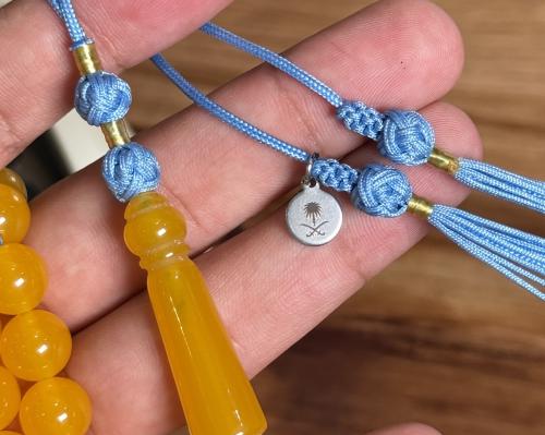 نحت على قطعة صغيرة خاصة للسبح