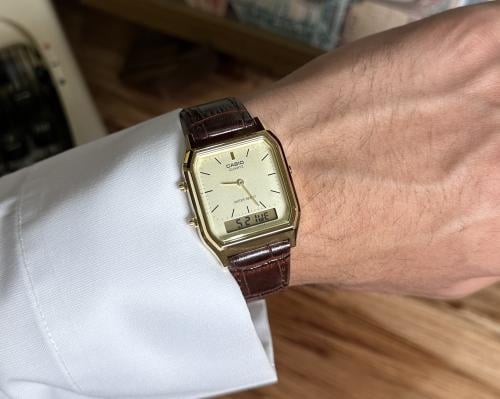 ساعة كاسيو ذهبي AQ-230A