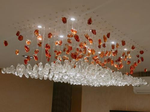 ثريا نجف حجر مقاس 60×150سم - 400 حجر