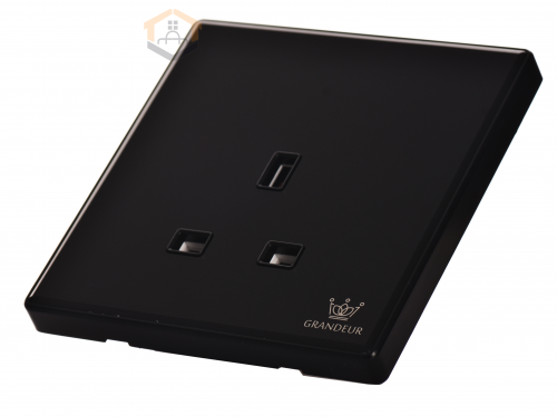 فيش 13 امبير بدون مفتاح اسود V90