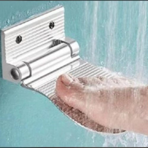 مسند قدم للحمام كروم واسود