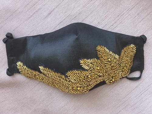 كمامة سهرة بالوان متنوعة(الحبة) - evening mask