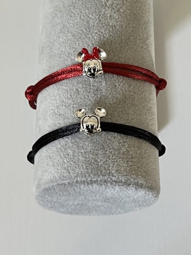 اسوارة ميكي ماوس