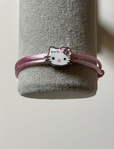 اسوارة هيلو كيتي بينك