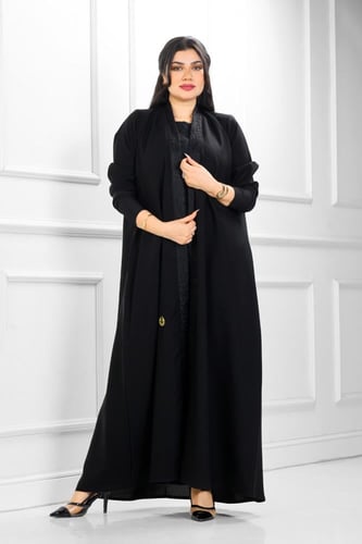 عباية ياقة نصف كلوش منسوجة من قماش كريب الفاخر مع...