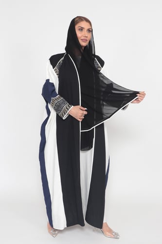 عباية فراشة منسوجة من الكريب السعودي الاصلي مع طرح...