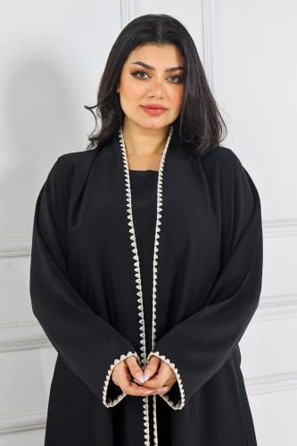 عباية نصف كلوش منسوجة من قماش الكريب الناعم مع طرح...