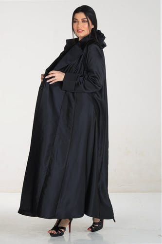 عباية كلوش منسوجة من قماش التفته اللمعه مع طرحتها