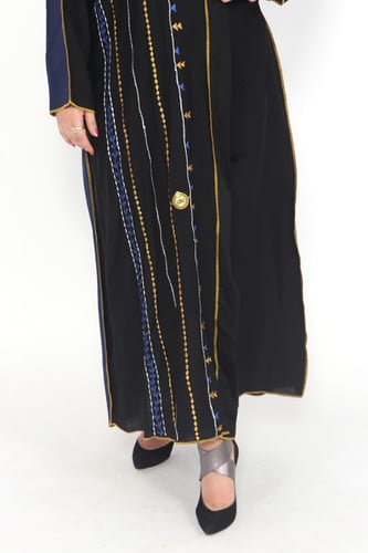 عباية منسوجة من الكريب السعودي مع طرحتها