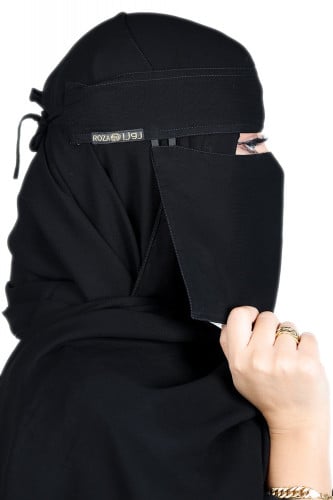 نقاب قصير سعودي بدون مقوى 2 مطاط ربطه نحيف أسود