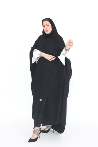 عباية قصة قطري قماش كريب طايح مع طرحتها