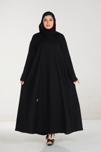 عباية سوداء بياقة كاملة من كريب فاخر بقفلة زرارات...