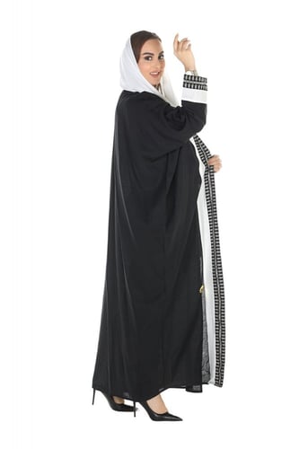 عباية نصف فراشة ملونة منسوجة من قماش الكريب السعود...