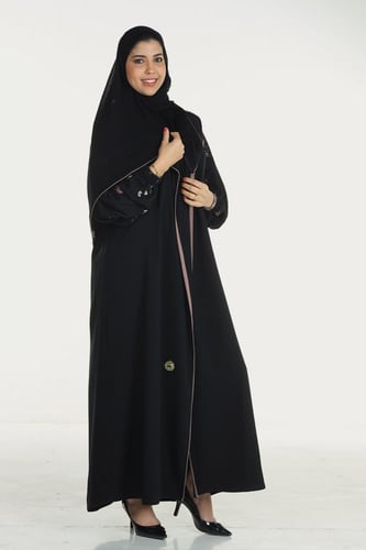 عباية نصف كلوش قلاب بكم مزموم من قماش الصالونا الك...