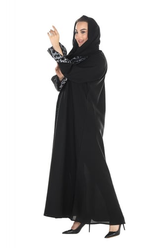 عباية كلوش بقلاب دبل منسوجة من قماش الصالونا الكور...