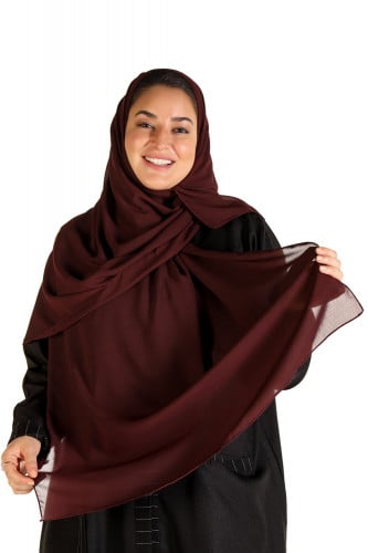 طرحة ناعمة على لون عنابي