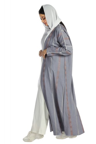 عباية نصف فراشة سماوي بتطريز منسوجة من الكريب السع...