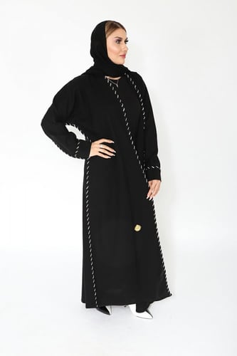 عباية منسوجة من القماش الكريب الفاخر مع طرحتها