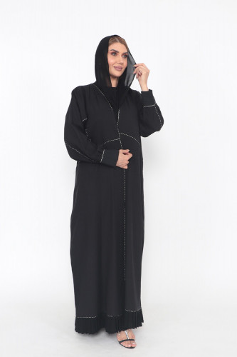 عباية منسوجه من الكريب السعودي الأصلي مع طرحتها