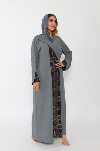 عباية ملونة منسوجة من قماش الكريب السعودي مع طرحته...