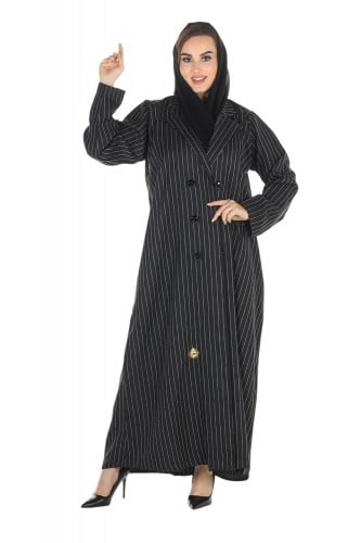 عباية كوت منسوجة من قماش الكريب المقلم مع طرحتها