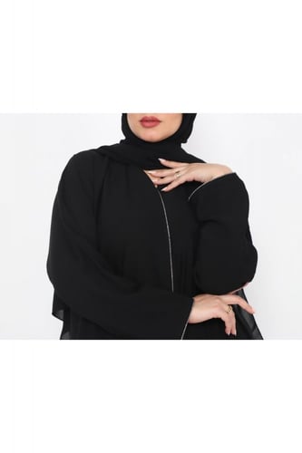 عباية منسوجة من قماش لمسة حرير مع طرحتها