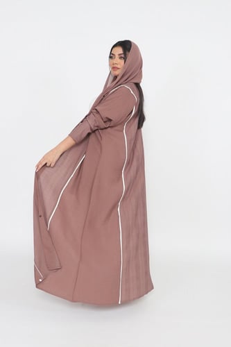 عباية ملونة منسوجة من قماش الكريب السعودي مع طرحته...