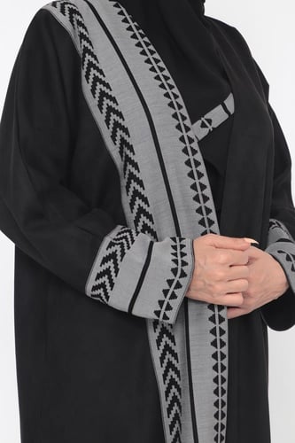عباية شتوية منسوجة من قماش الشامواه الناعم مع طرحت...