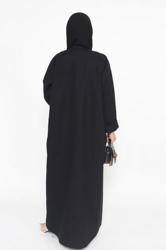 عباية منسوجة من قماش الكريب المنقط الاسود مع طرحته...