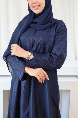 عباية ملونة كحلي من قماش اللينين بتطريز في الامام...