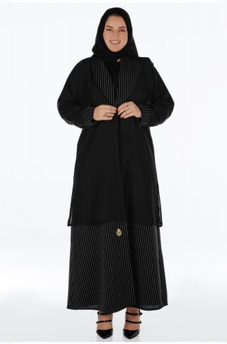 عباية كويتي منسوجة من القماش الكريب المقلم والأورج...