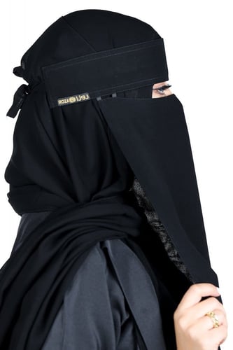 نقاب وسط مقوى بربطه نحيف خياط