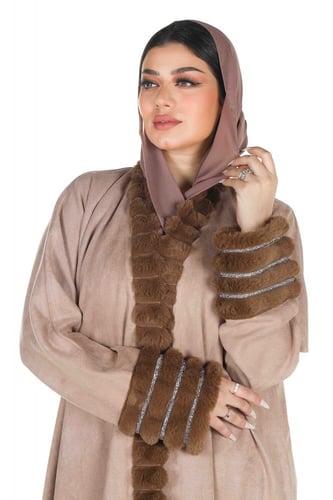 عباية شتوية منسوجة من قماش الشامواه الناعم مع طرحت...