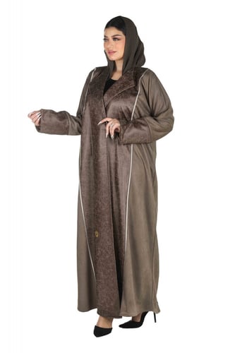 عباية شتوية قلاب بقماش شمواه الناعم مع طرحتها